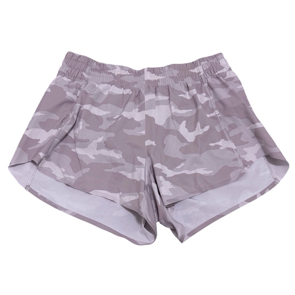 Athleta Hustle 3" Camo Shorts Size XSMALL